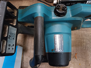 Elektrisaag Makita (1 foto / 3)