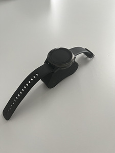 Spordikell Garmin Vivoactive 4S, must (5 foto / 5)