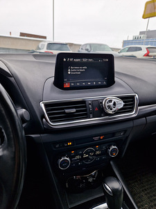 Mazda 3 люкс (6 фото из 9)