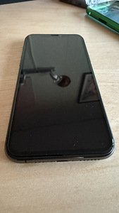iPhone 11 Pro aku 99% (1 foto / 9)