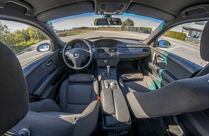 BMW 330 (3 foto / 5)