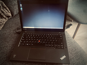 Ноутбук Lenova Thinkbad T440-Ideal для работы за компьютером