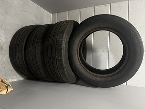 Suverehvid 215/60/R16c (5 foto / 5)