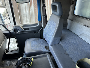 Muua Volvo 2004a (9 foto / 10)