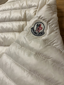 Moncler ülikerge udusulejope S (6 foto / 6)
