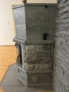 Nunnauuni soojustsalvestav voolukivist kamin-ahi (6 foto / 7)