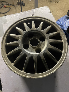 Audi Coupe GT veljed (3 foto / 4)