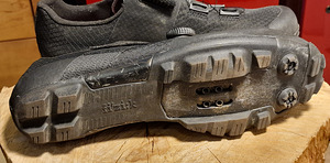 Fizik VENTO maastikuratta kingad, suurus 44 (2 foto / 5)