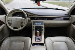 Volvo S80 2.4 120kW (6 foto / 10)