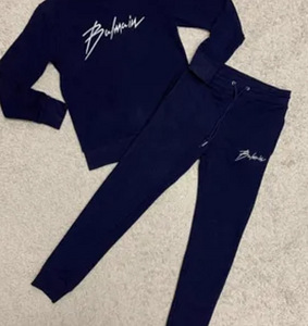 Комплект костюма balmain. (1 фото из 3)