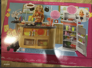 Karbis kasutamata komplekt I can be TV chef Barbie ja mööbel (6 foto / 9)