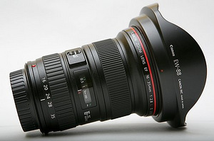 Canon EF 16-35mm f/2.8L II USM (1 foto / 1)