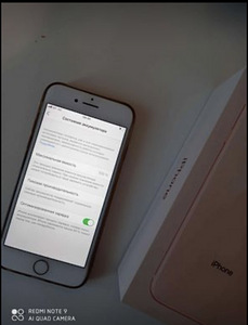 iPhone 8 (3 foto / 3)