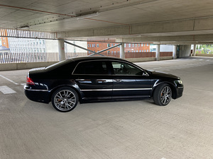 Volkswagen Phaeton 4motion (7 foto / 14)