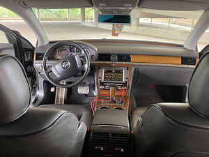 Volkswagen Phaeton 4motion (12 foto / 14)