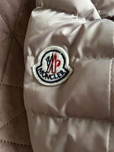 Tüdrukute talvejope Moncler, suurus 146 (4 foto / 5)