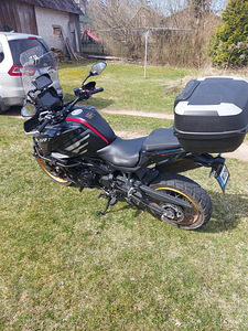 QJMOTOR srt800sx (10 foto / 10)