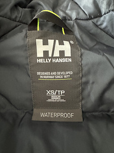 Helly Hansen talveparka senja (4 foto / 4)