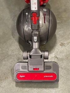 Пылесос Dyson Ball Multi Floor Extra (4 фото из 6)