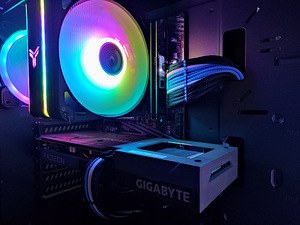 Mänguriarvuti RX 6600 8GB,RYZEN 5 5500,16GB DDR4,500GB NVME (2 foto / 8)