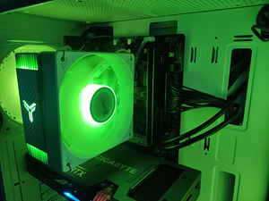 UUS! Mänguriarvuti RTX3060Ti/RYZEN5 5500/32GB DDR4/1TB SSD (2 foto / 5)