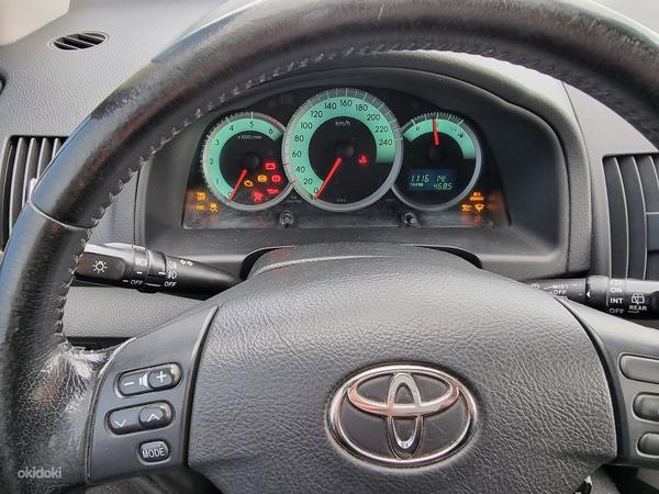 Toyota corolla verso 2.2 100квт 2008 (фото #7)
