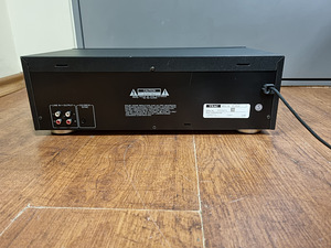 TEAC R-550 Auto Reverse Cassette Deck, 2 toon võlli (3 foto / 4)