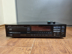 Denon DCD-1700 Stereo Compact Disc Player (1987)