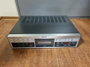 Revox B225 Compact Disc Player. (2 foto / 3)