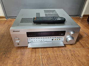Pioneer VSX-D711 Audio Video Multi Channel Receiver (2 foto / 3)