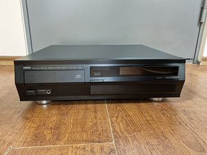 Yamaha CDX-1120 High-End Stereo Compact Disc Player