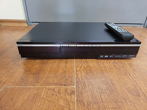 KiSS DP-600 Networkable DVD Player (2 foto / 4)