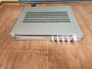 Интегральный стереоусилитель Sharp SM-5100 (2 фото из 3)