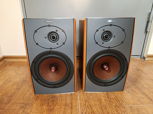 JAMO D430 HiFi BOOKSHELF SPEAKERS (2 фото из 5)