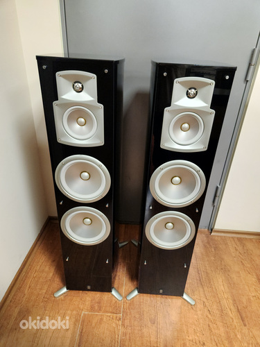 Yamaha NS-777 3-Way Loudspeaker System