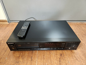 Sony CDP-770 HiFi Compact Disc Player  (2 foto / 3)