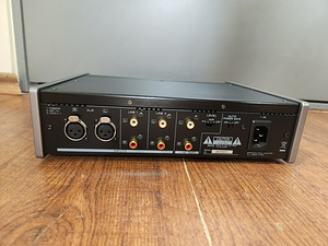 TEAC HA-501 Dual Mono Headphone Amplifier (3 foto / 3)