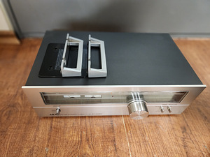 Akai AT-2250 FM/AM Stereo Tuner