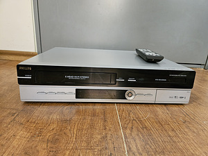 Philips DVDR3510 - DVD Recorder & VCR Combi (4 foto / 4)