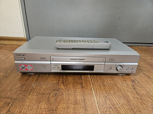 Sony SLV-SE740 6-head HiFi video recorder. (1 foto / 3)
