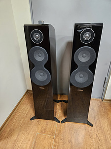 Yamaha NS-F700 3-Way Loudspeaker System (1 foto / 4)