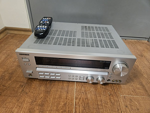 Kenwood KRF-V7060D Audio Video Surround Receiver (2 foto / 3)