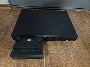 Braun C4 3 head Stereo Cassette Deck (2 foto / 3)