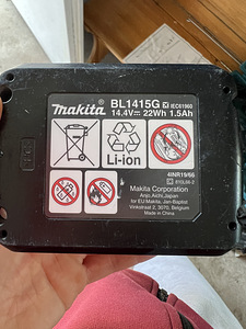 Makita akutrell (4 foto / 4)
