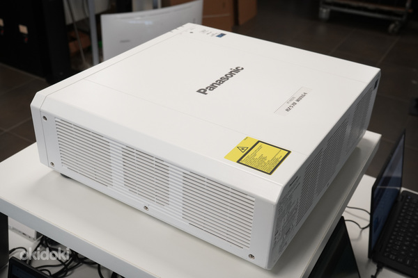 Panasonic PT-RZ570 WUXGA laserprojektor
