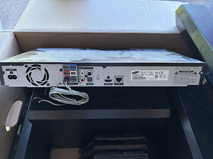 Samsung HT-F4550 5+1 3D Blu-ray kodukino (3 foto / 3)