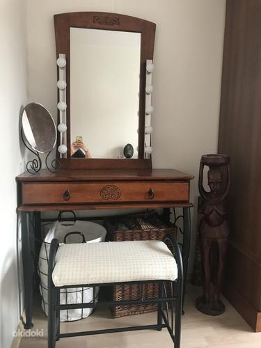 Шкаф , Кровать с матрасом , тумбочки ,трюмо (фото #4)