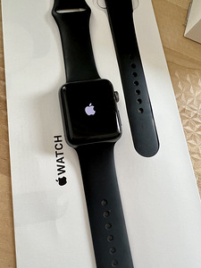 Apple Watch 3 LTE (42mm) (1 foto / 7)