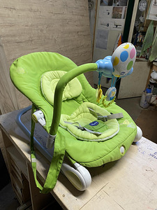 Детский шезлонг Chicco (2 фото из 3)