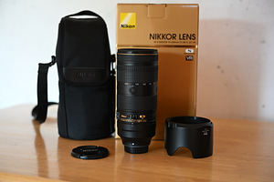 Nikon DSLR camera kit: body + lenses (1 foto / 10)